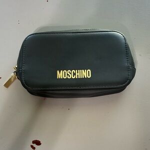 🎉HP🎉Moschino grey zipper pouch with gold details